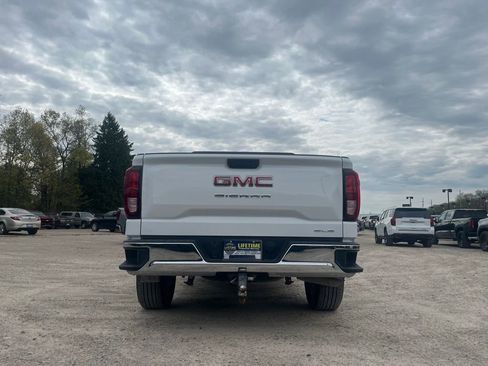Used 2023 GMC Sierra 1500 SLE AWD/4WD image 9