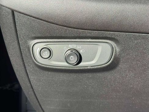 Used 2019 Chevrolet Equinox LT AWD/4WD image 19