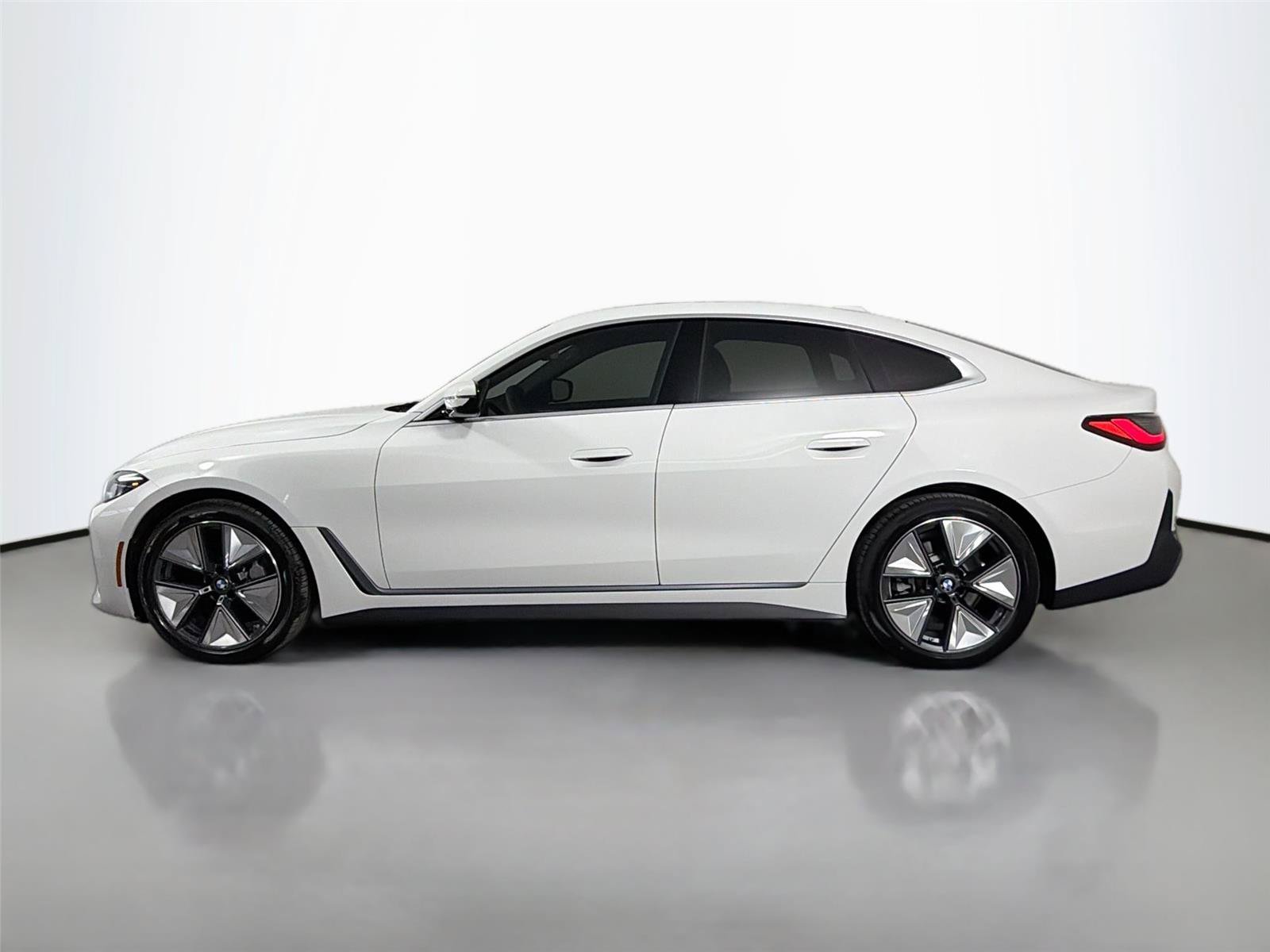 New 2026 BMW i4 xDrive40i w/ Premium Package AWD/4WD image 16