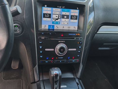 Used 2018 Ford Explorer Sport w/ Equipment Group 401A AWD/4WD image 14