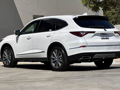 Certified 2026 Acura MDX FWD w/ Technology Package image 3