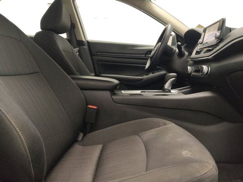Used 2024 Nissan Altima 2.5 S FWD image 21