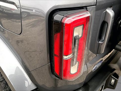 Used 2023 Ford Bronco Outer Banks AWD/4WD image 28