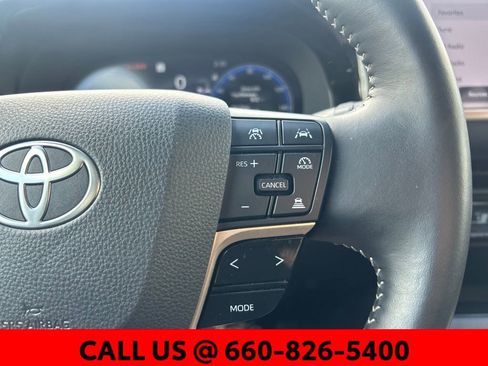 Used 2025 Toyota Crown XLE image 14