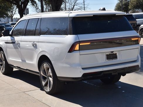 New 2026 Lincoln Navigator L Black Label image 9