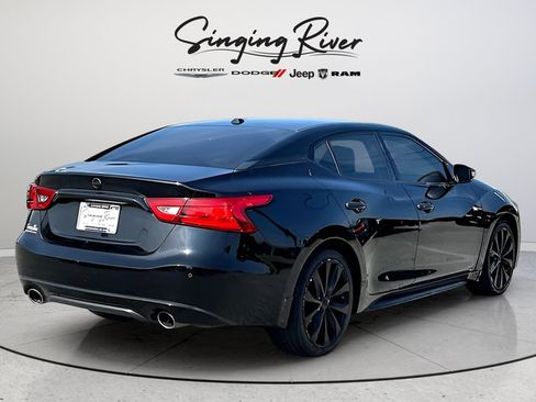 Used 2016 Nissan Maxima SR FWD image 6