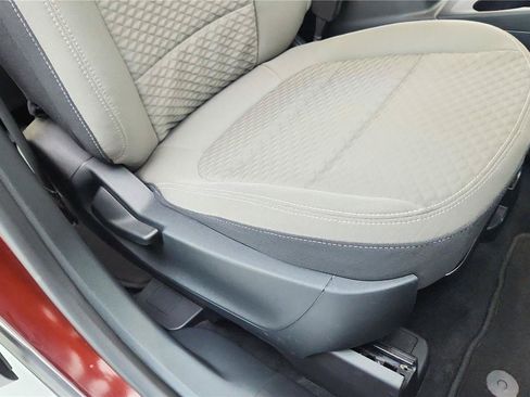 Used 2021 Ford Escape SE w/ SE Sport Appearance Package AWD/4WD image 24