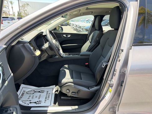 Used 2026 Volvo XC60 B5 Plus w/ Climate Package PRO AWD/4WD image 17