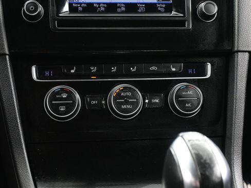 Used 2015 Volkswagen GTI Autobahn image 21