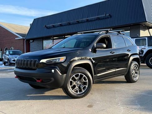 Used 2020 Jeep Cherokee Trailhawk w/ Cold Weather Group image 19