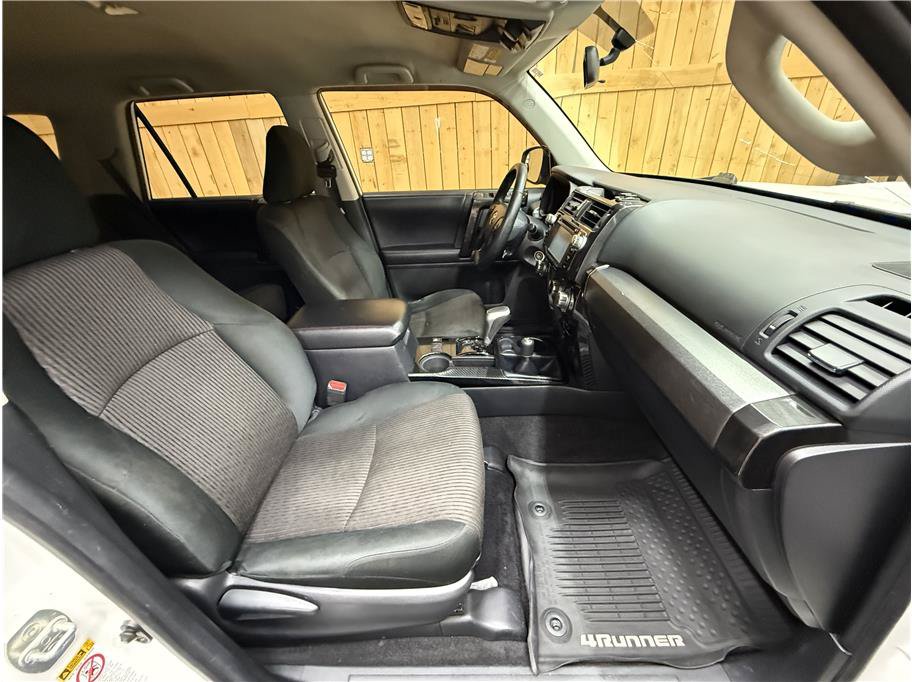 Used 2018 Toyota 4Runner TRD Off-Road AWD/4WD image 12