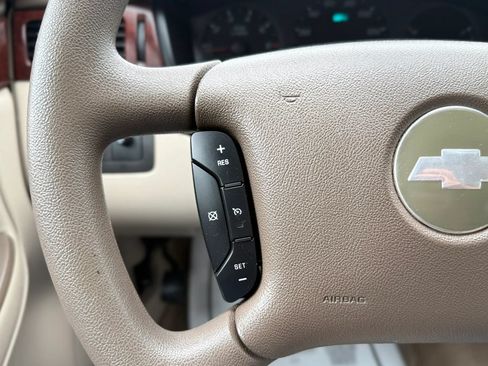Used 2007 Chevrolet Impala LS FWD image 13
