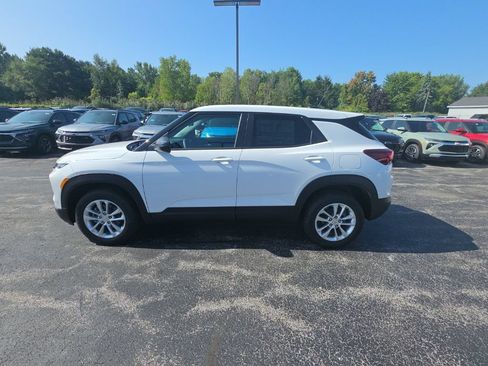 New 2026 Chevrolet TrailBlazer LS w/ LS Convenience Package AWD/4WD image 4