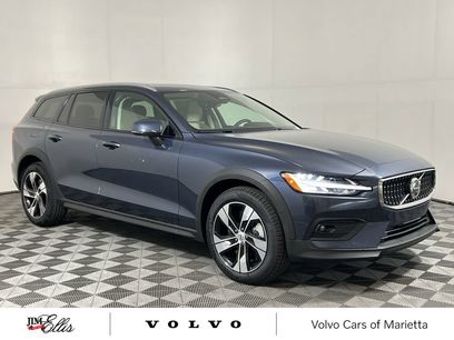 New 2026 Volvo V60 B5 Cross Country Plus w/ Protection Package Premier
