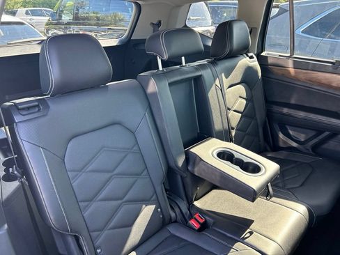 Certified 2026 Volkswagen Atlas SE w/ Panoramic Sunroof Package FWD image 50
