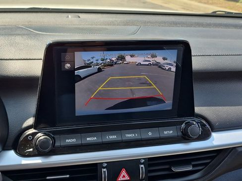 Used 2023 Kia Forte LXS w/ LXS Technology Package FWD image 14