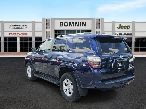 Used 2020 Toyota 4Runner SR5 image 4