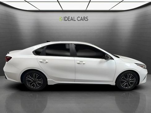 Used 2023 Kia Forte GT-Line FWD image 4