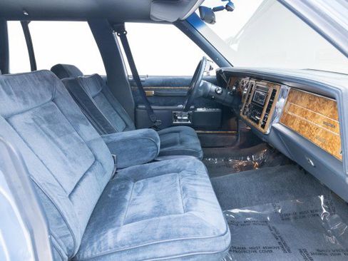 Used 1990 Buick Le Sabre Estate image 24