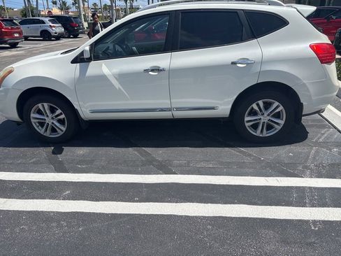 Used 2012 Nissan Rogue SV w/ Premium Pkg AWD/4WD image 2