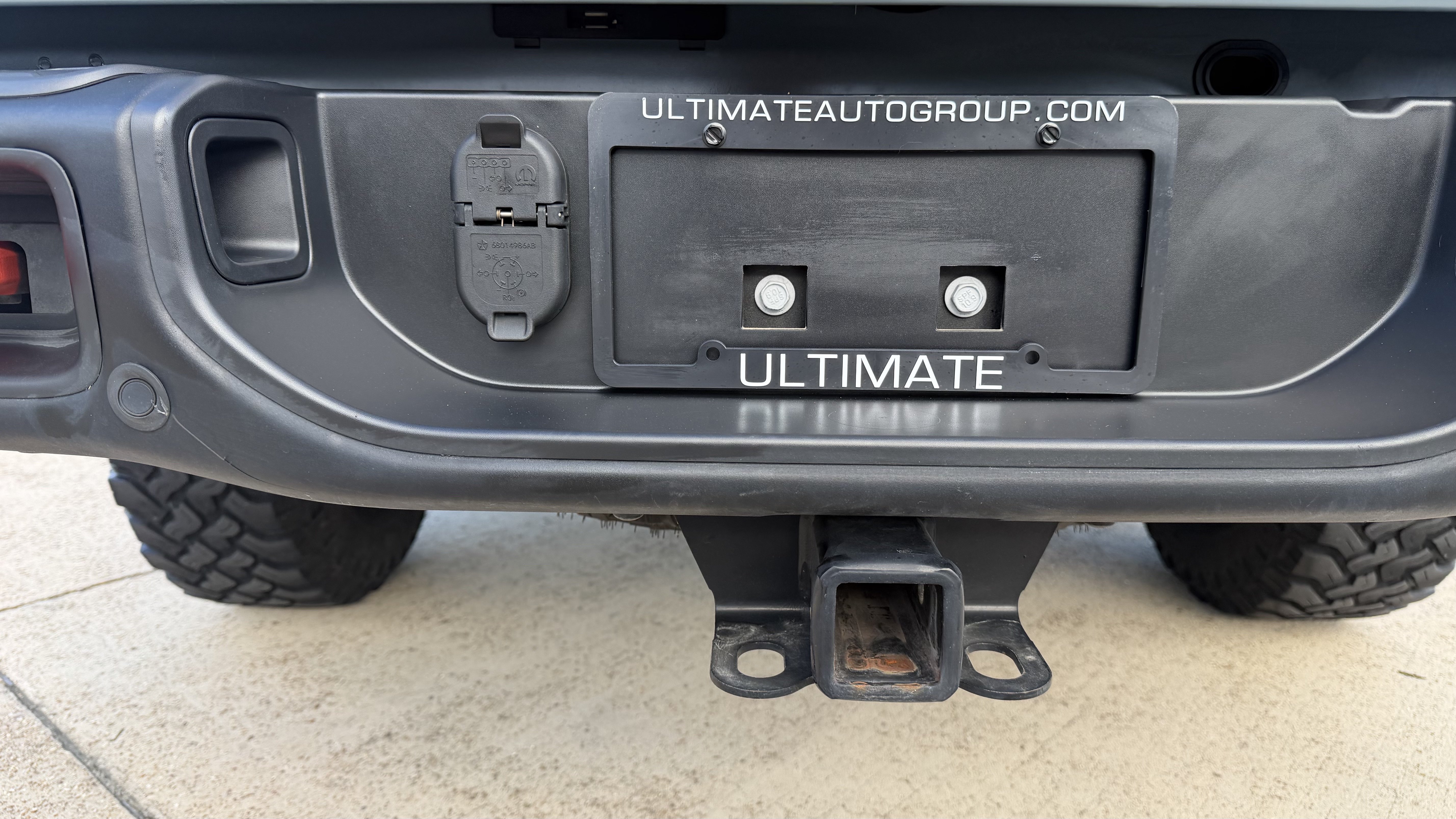 Used 2024 Jeep Gladiator Mojave AWD/4WD image 8