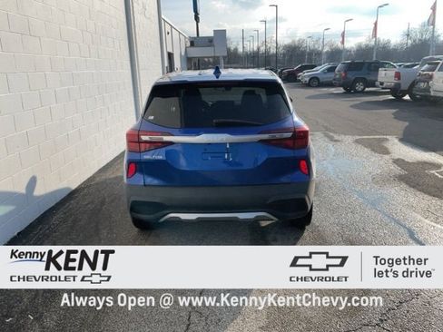 Used 2023 Kia Seltos LX image 6