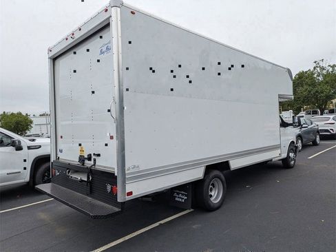 New 2025 GMC Savana 3500 Extended w/ Power Convenience Package image 8