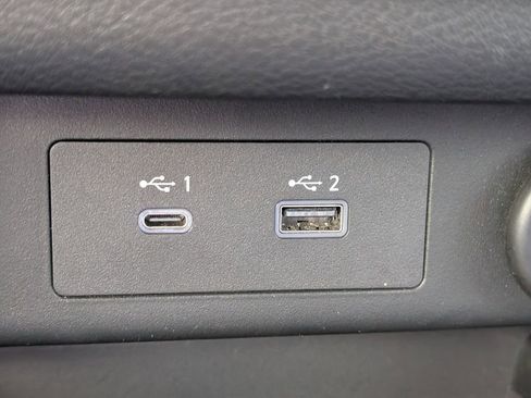 Used 2023 Nissan Rogue SL image 30