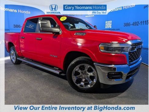 Used 2025 RAM 1500 Big Horn AWD/4WD image 4