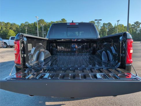New 2026 RAM 1500 Laramie w/ Sport Appearance Package AWD/4WD image 30