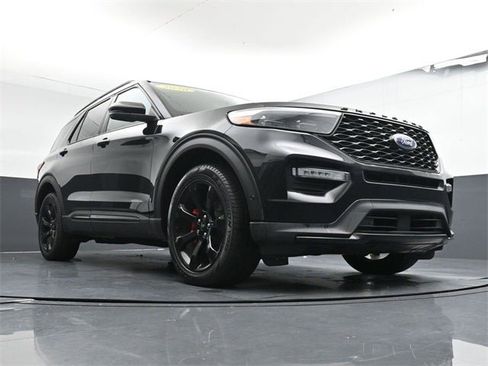 Used 2020 Ford Explorer ST w/ ST Street Pack image 24