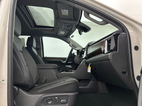 New 2026 GMC Sierra 1500 Denali w/ Denali Reserve Package image 35