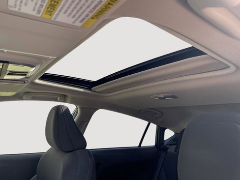 Certified 2025 Subaru Crosstrek 2.0i Premium image 18