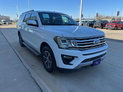 Used 2019 Ford Expedition Max XLT w/ Equipment Group 201A image 2