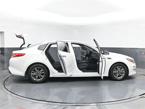 Used 2016 Kia Optima LX w/ Technology Package image 52