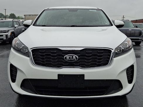 Used 2019 Kia Sorento AWD V6 image 2