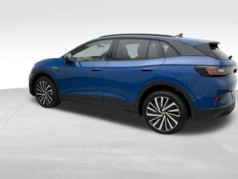 Certified 2025 Volkswagen ID.4 Pro AWD/4WD image 6
