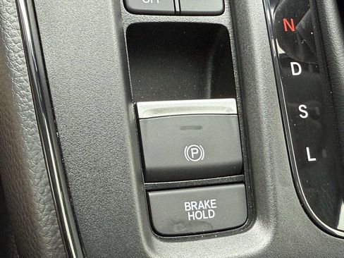 Used 2025 Honda CR-V EX-L image 24