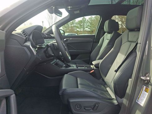 Used 2025 Audi Q3 2.0T Premium w/ Convenience Package image 13