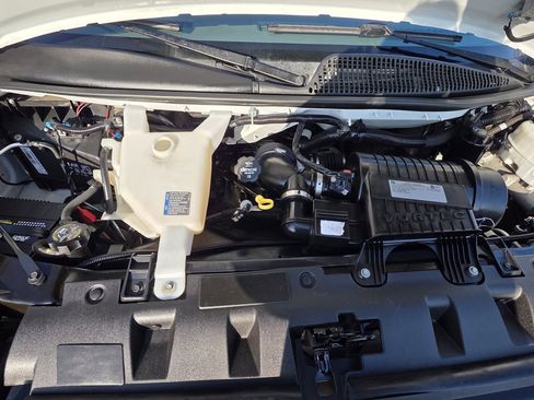 Used 2018 Chevrolet Express 3500 LT w/ LT Preferred Equipment Group image 19
