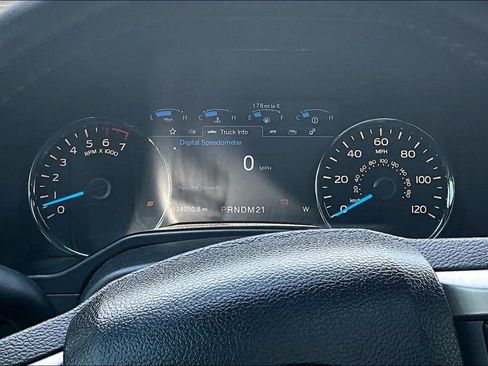 Used 2016 Ford F150 Platinum w/ Equipment Group 701A Luxury AWD/4WD image 19
