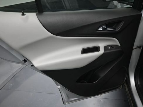 Used 2019 Chevrolet Equinox LS w/ LS Convenience Package image 15