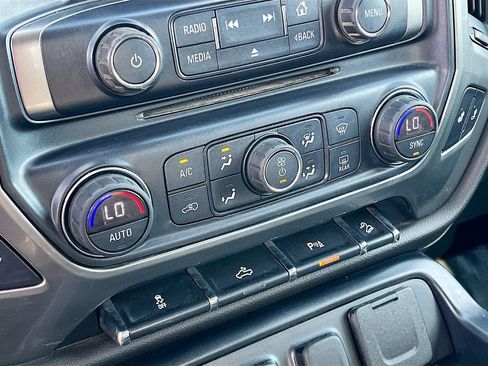 Used 2018 Chevrolet Silverado 1500 LTZ Z71 w/ Midnight Edition AWD/4WD image 16