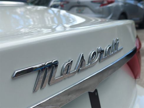 Used 2017 Maserati GranTurismo Convertible image 7