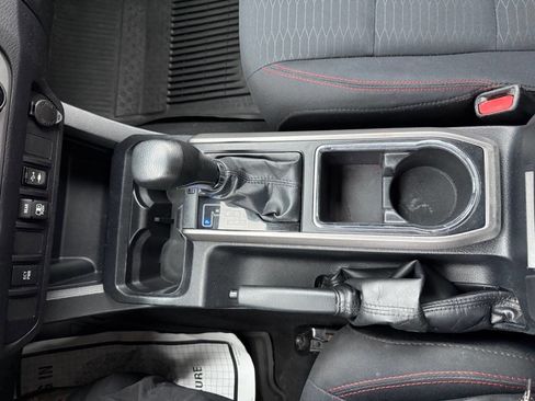 Used 2018 Toyota Tacoma SR5 image 17