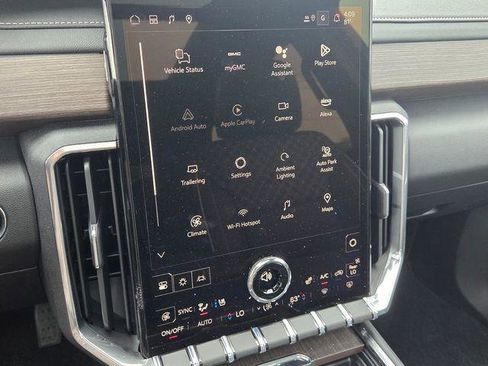 Used 2025 GMC Acadia Denali w/ Super Cruise Package image 21