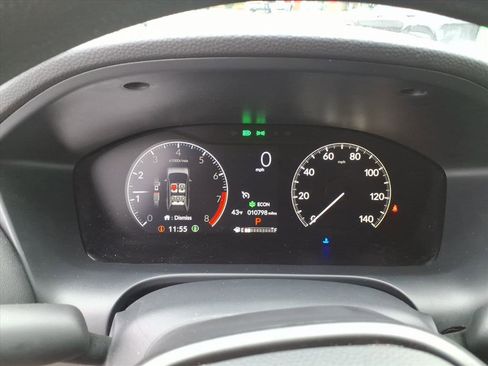 Used 2025 Honda HR-V LX image 9