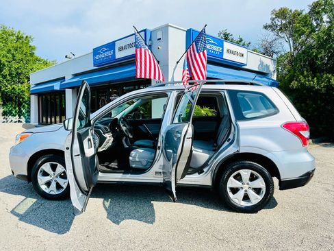 Used 2015 Subaru Forester 2.5i w/ Alloy Wheel Package image 16