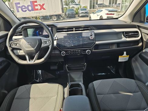 New 2027 Chevrolet Bolt LT w/ Comfort Package FWD image 22