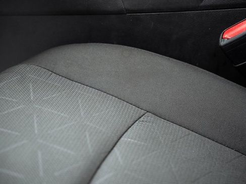 Used 2023 Toyota RAV4 XLE image 27